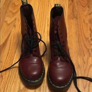 Doc Martens Cherry Red size W9